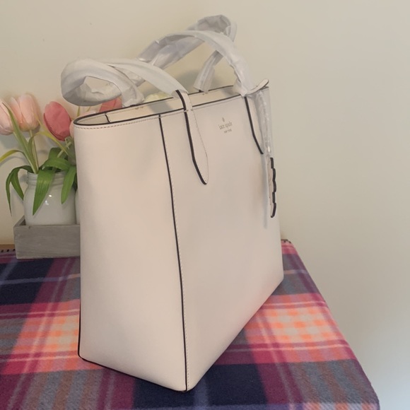 Nwt Kate spade saffiano pvc tote bag - Picture 5 of 11
